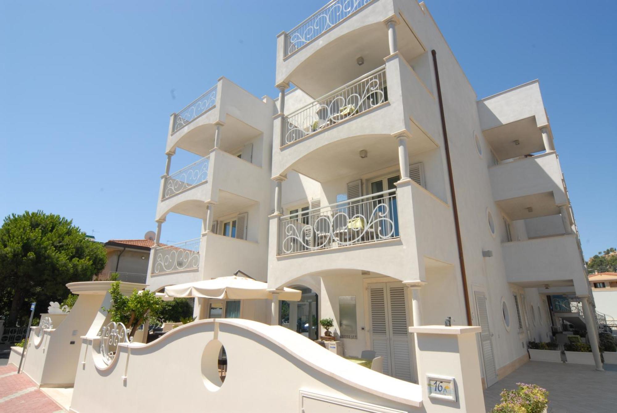 Residence Costa Smeralda Grottammare Exteriér fotografie