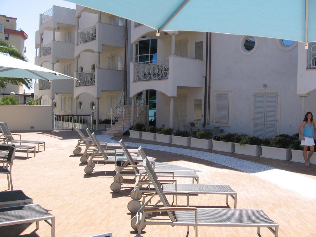 Residence Costa Smeralda Grottammare Exteriér fotografie