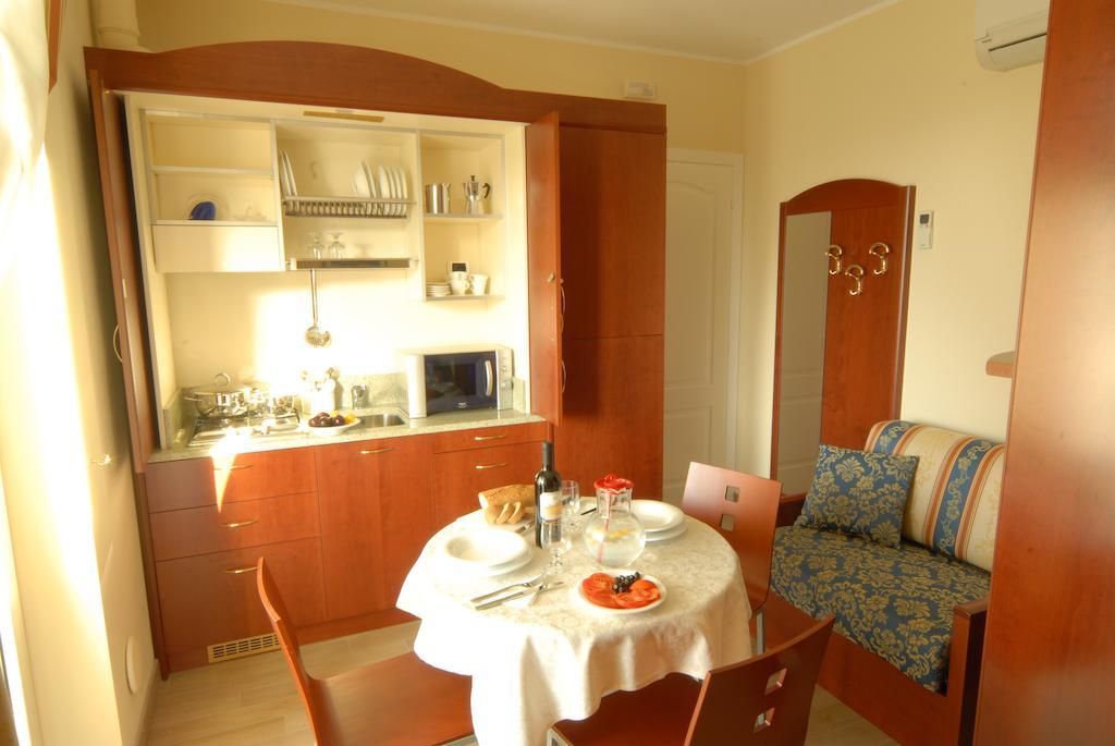 Residence Costa Smeralda Grottammare Pokoj fotografie
