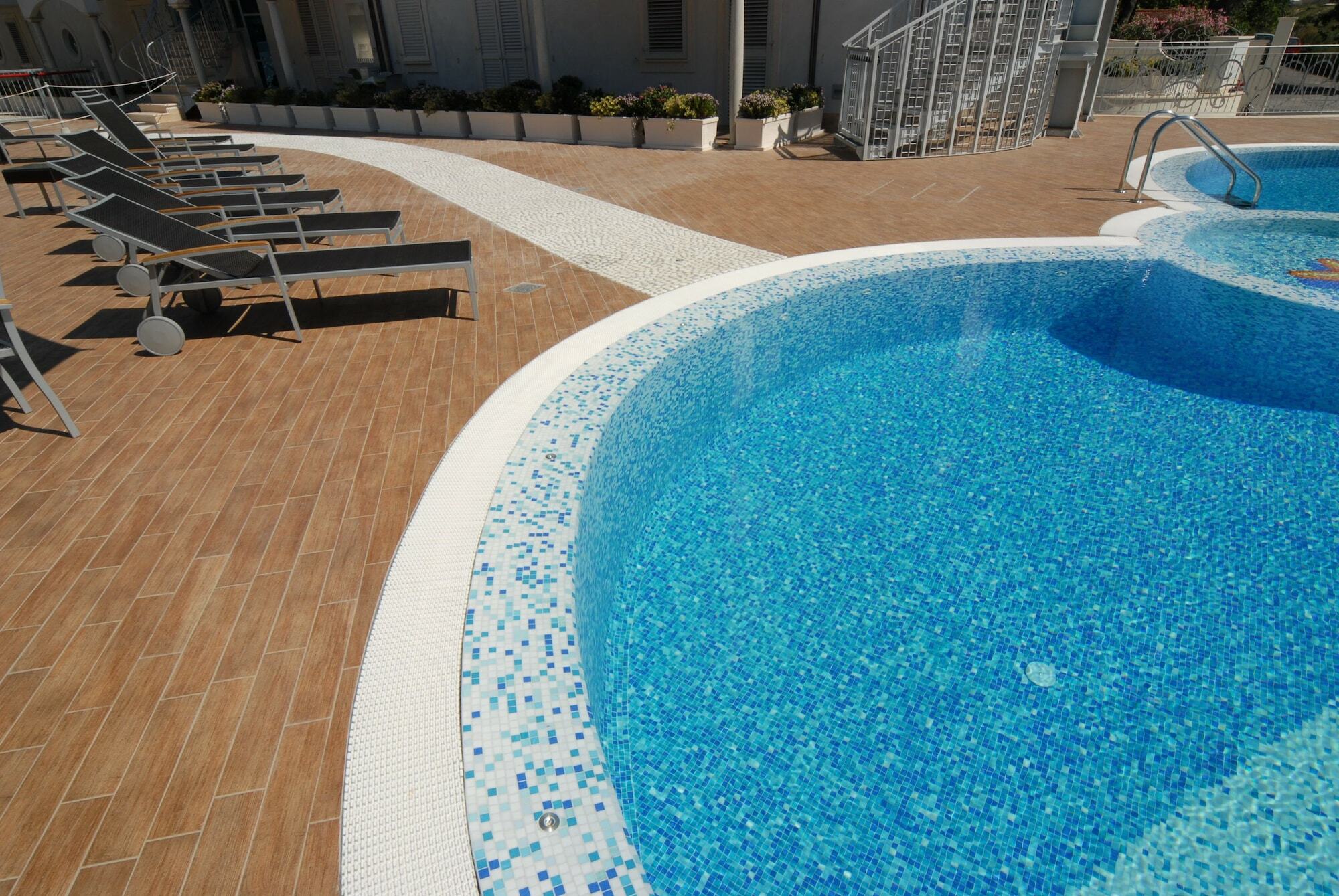 Residence Costa Smeralda Grottammare Exteriér fotografie